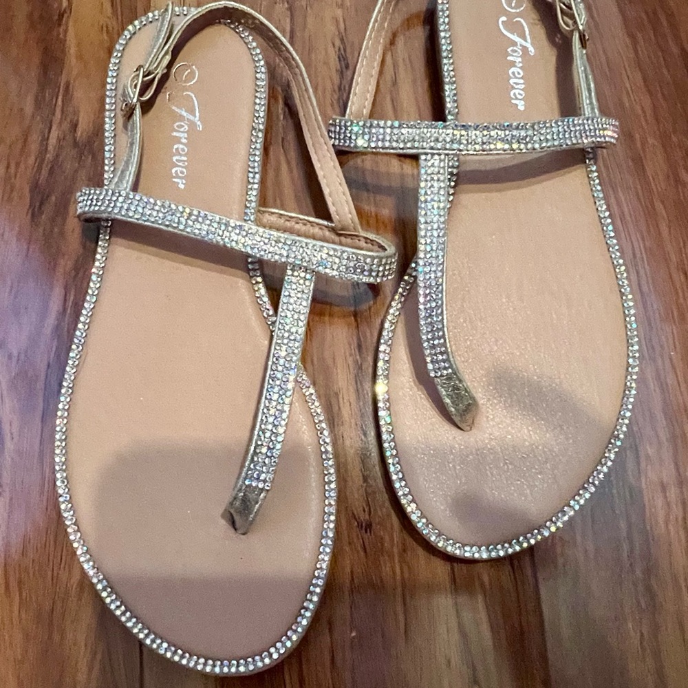 Forever Silver Rhinestone Thong Sandal- ankle strap, size 7, brand new